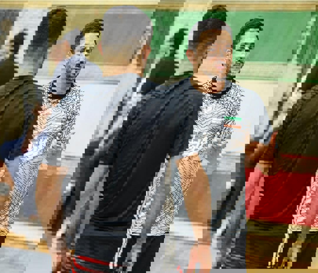 2053354