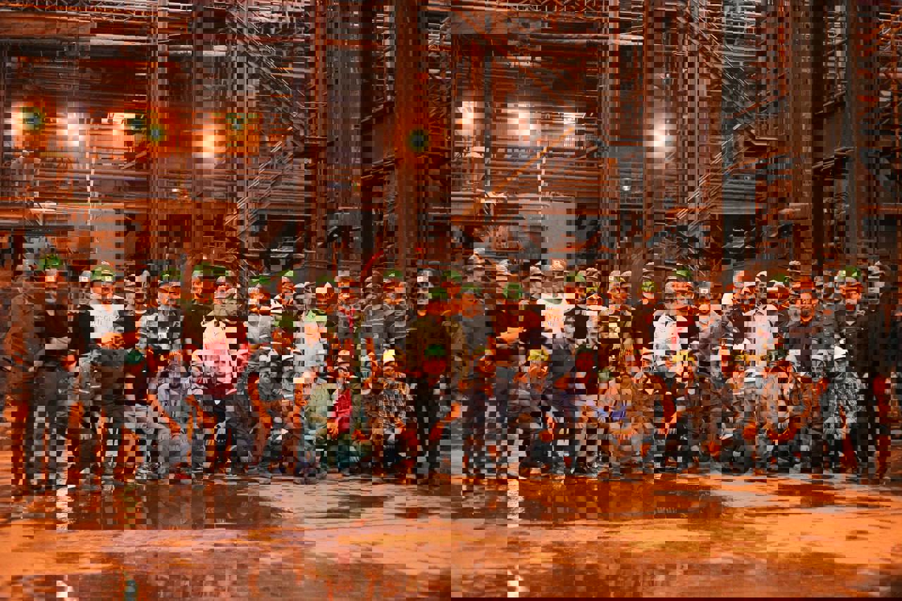 2053828
