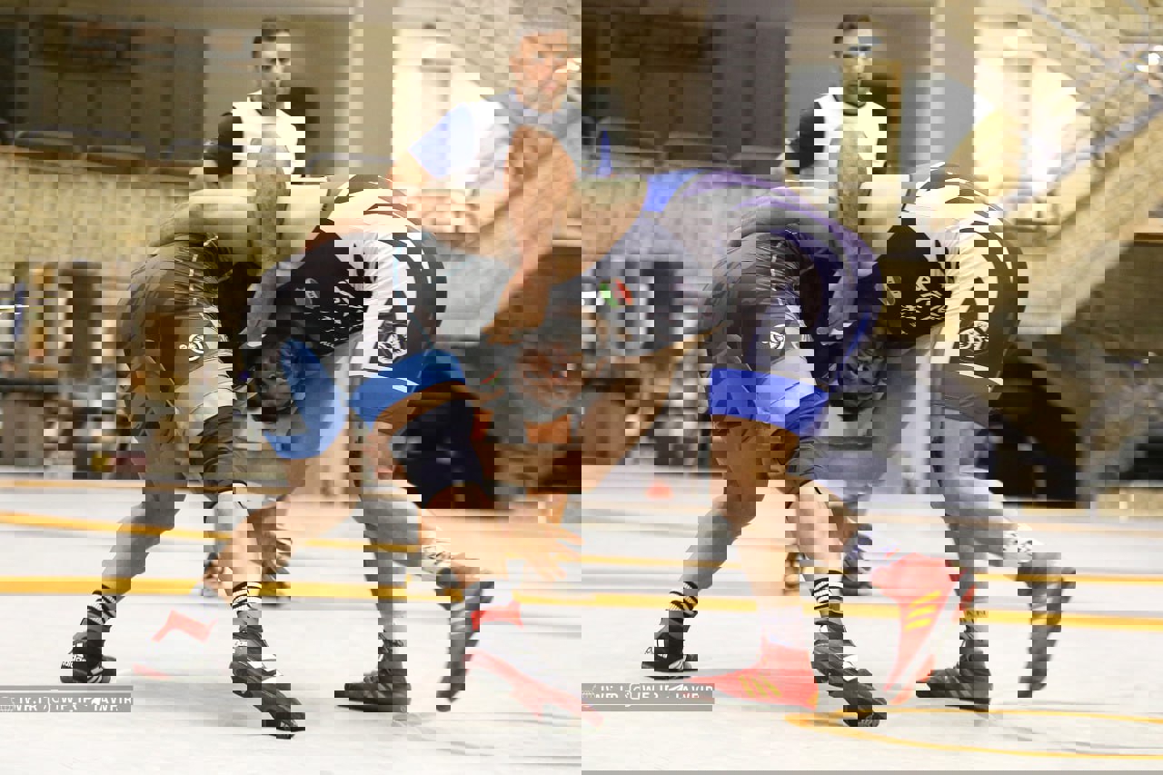 2053816