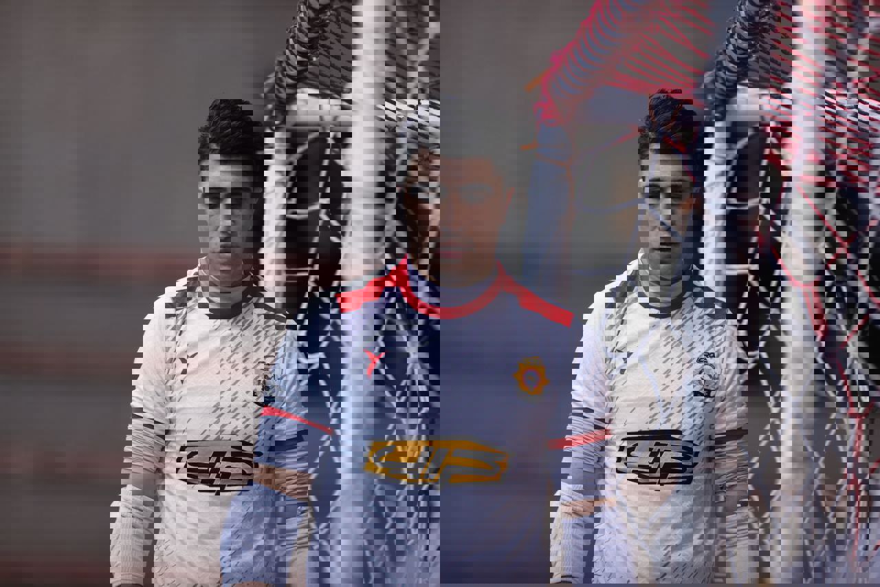 2053985