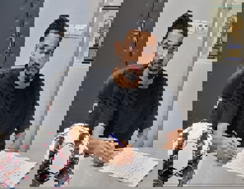 2053948