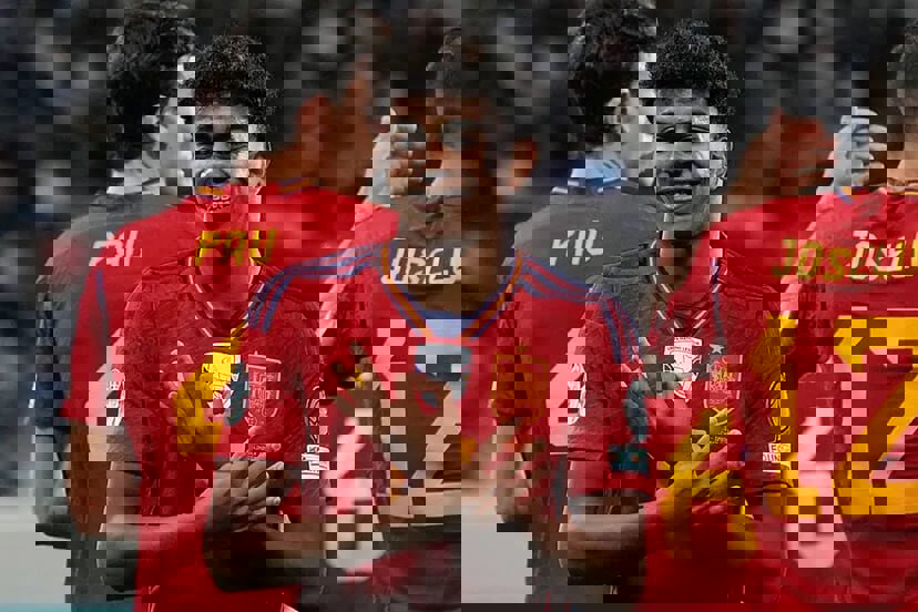 2053877