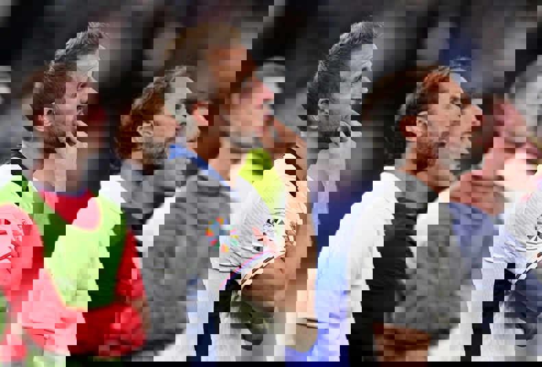 2054155
