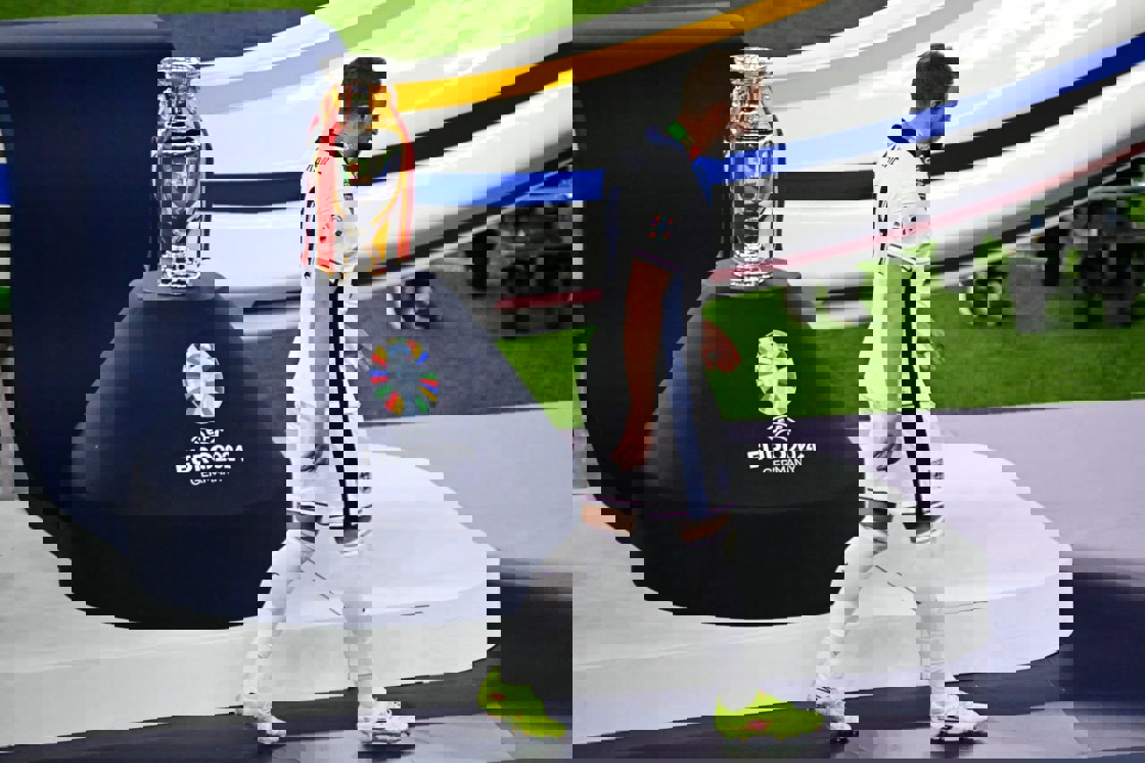 2054154