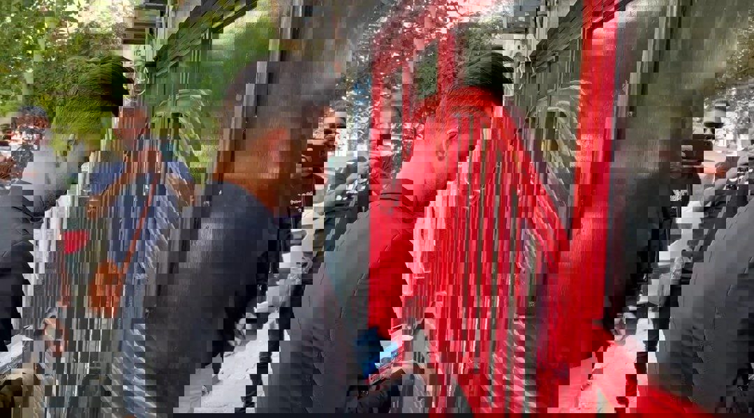 2054381