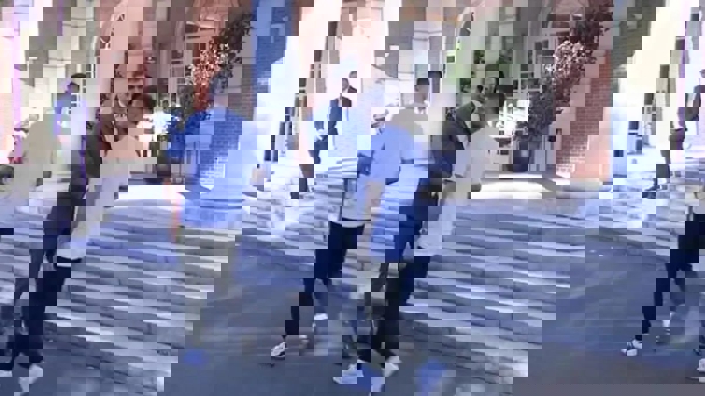 2054608