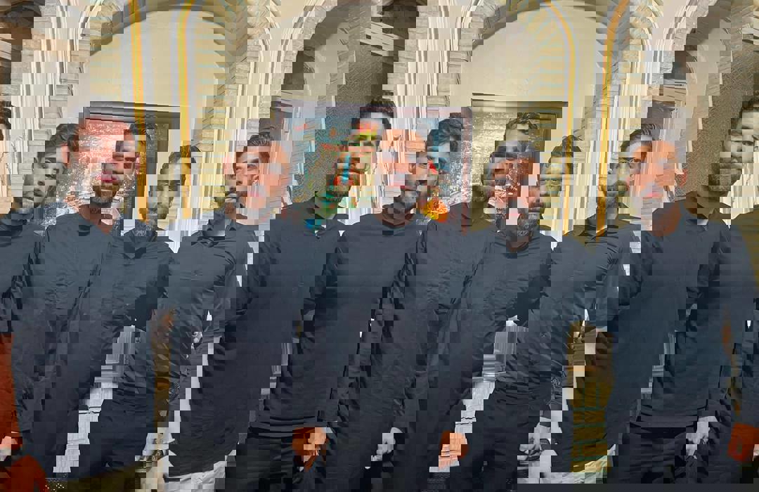 2054577