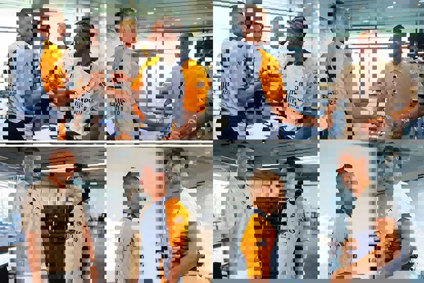 2054796