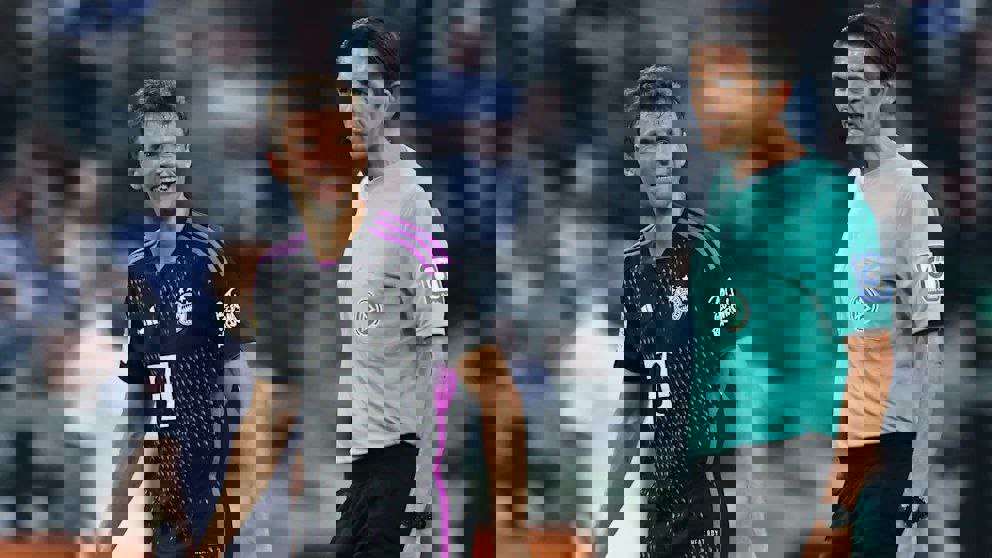 2054871