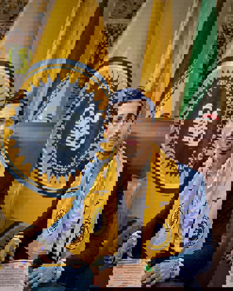 2055082