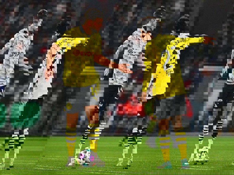 2055225