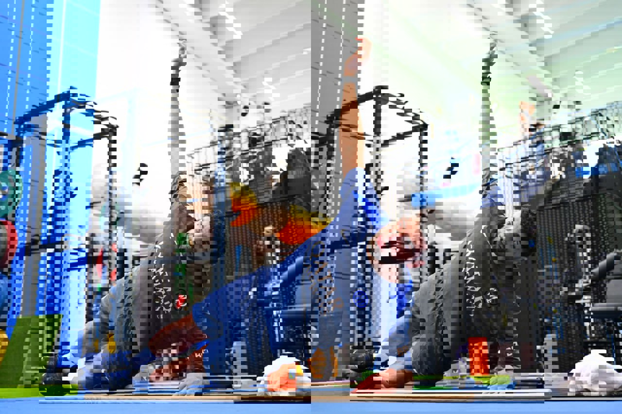 2055583