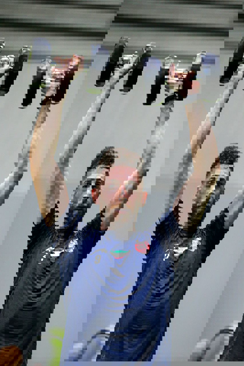 2055282