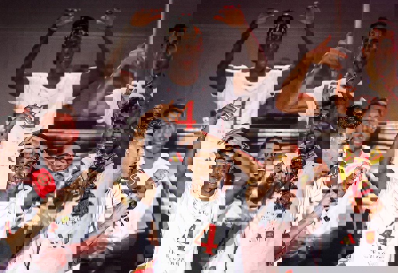 2055380