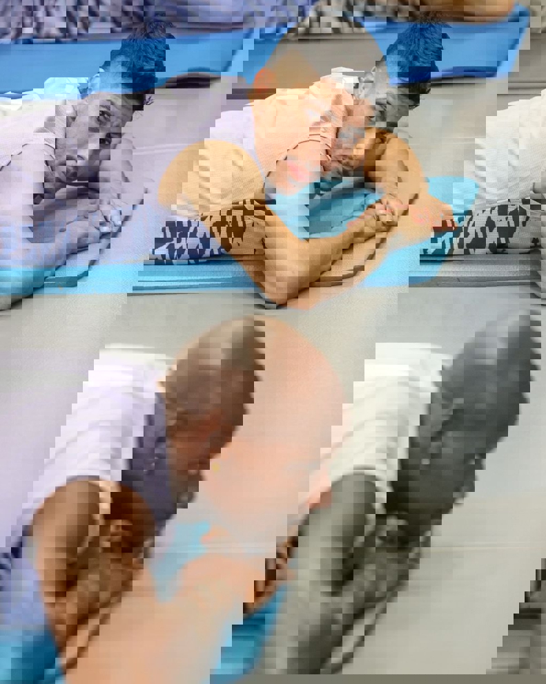 2055558