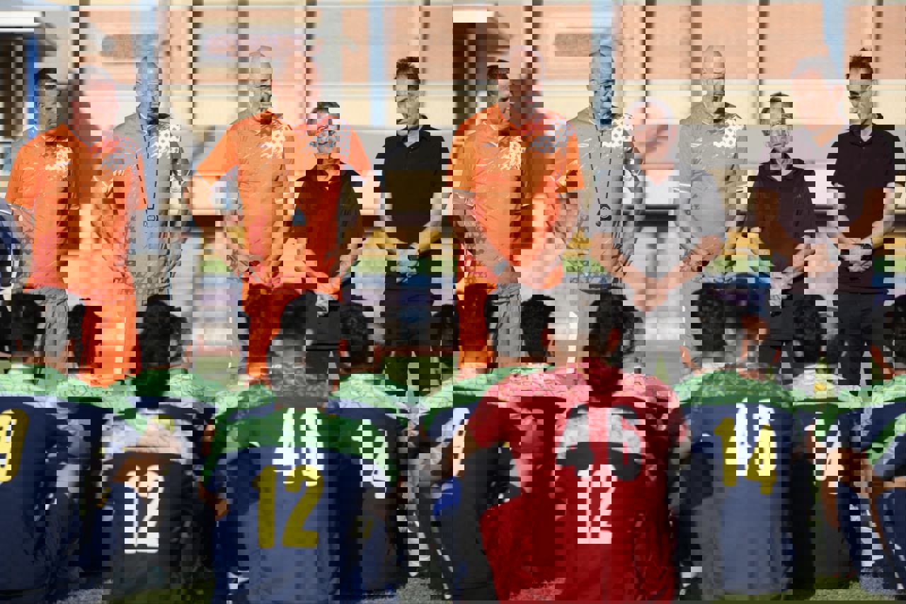 2055886