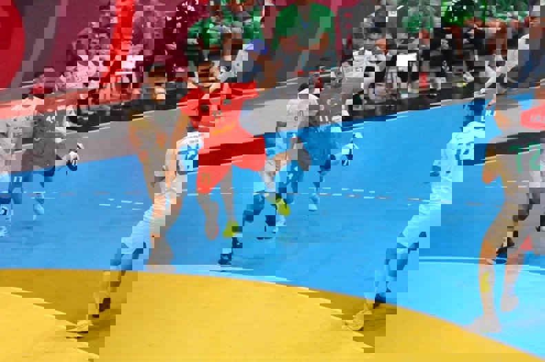 2055876