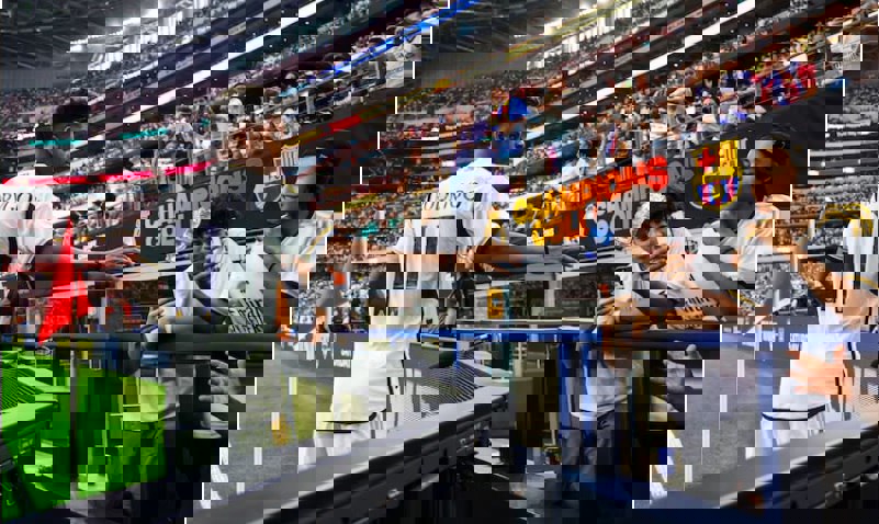 2056086