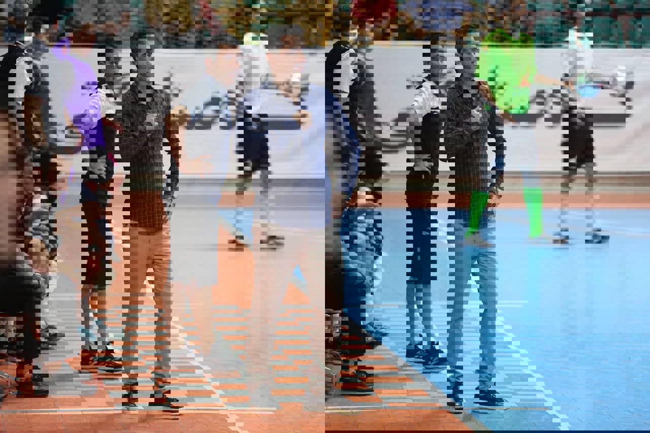 2056169