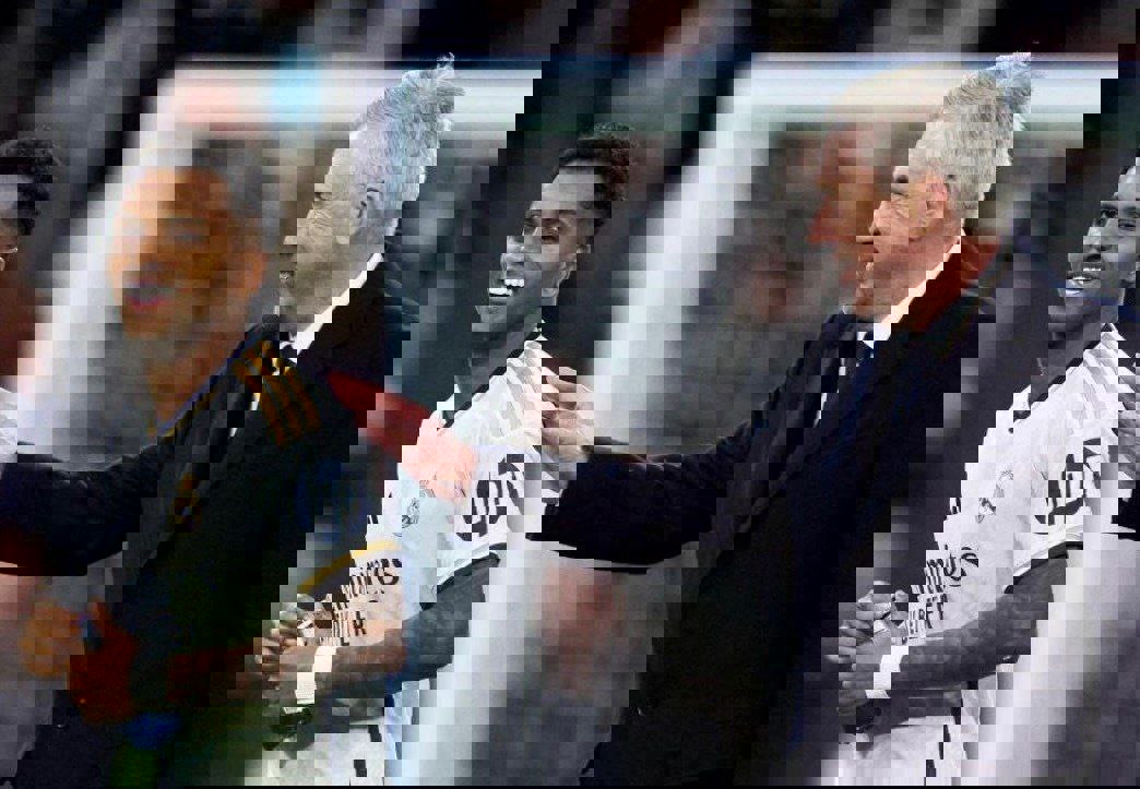2056172