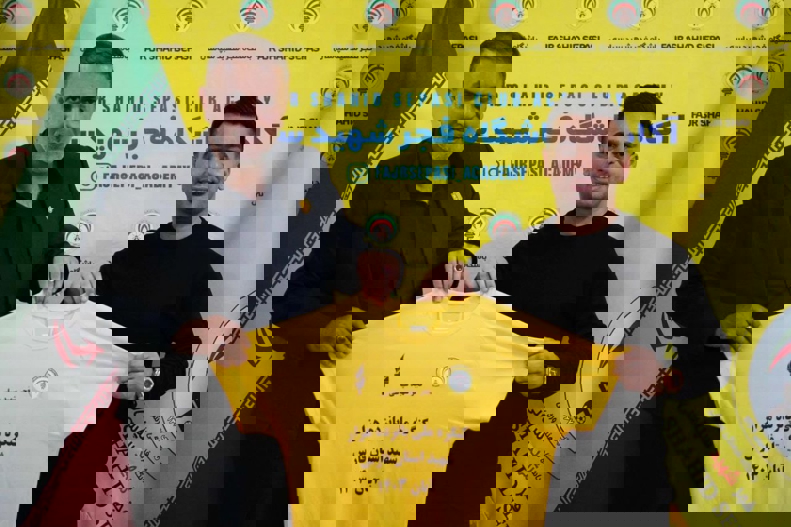 2056160