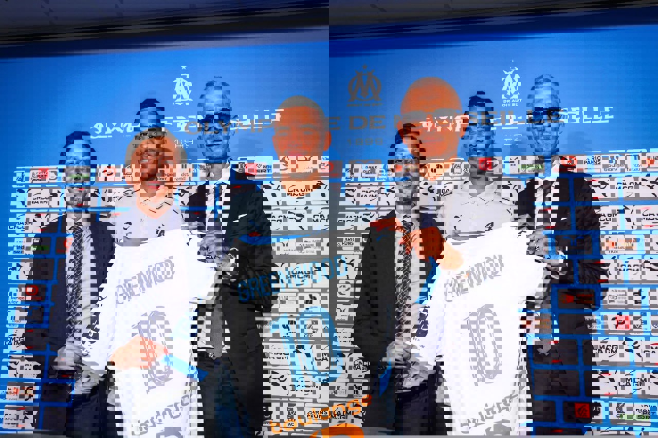 2056304