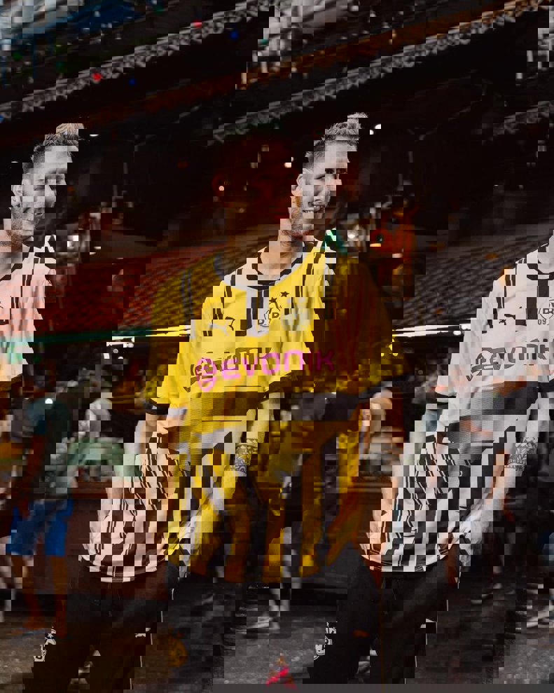 2056316