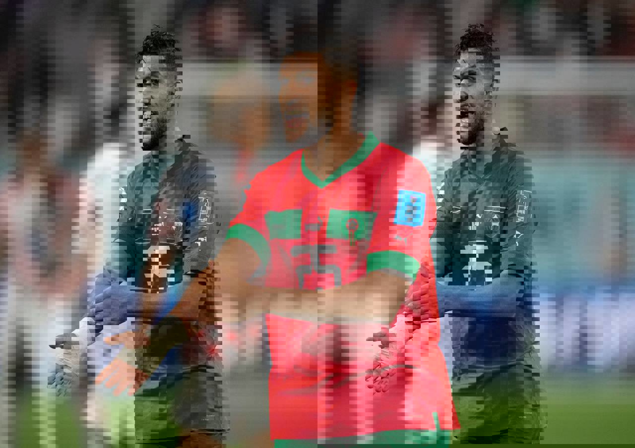 2056370