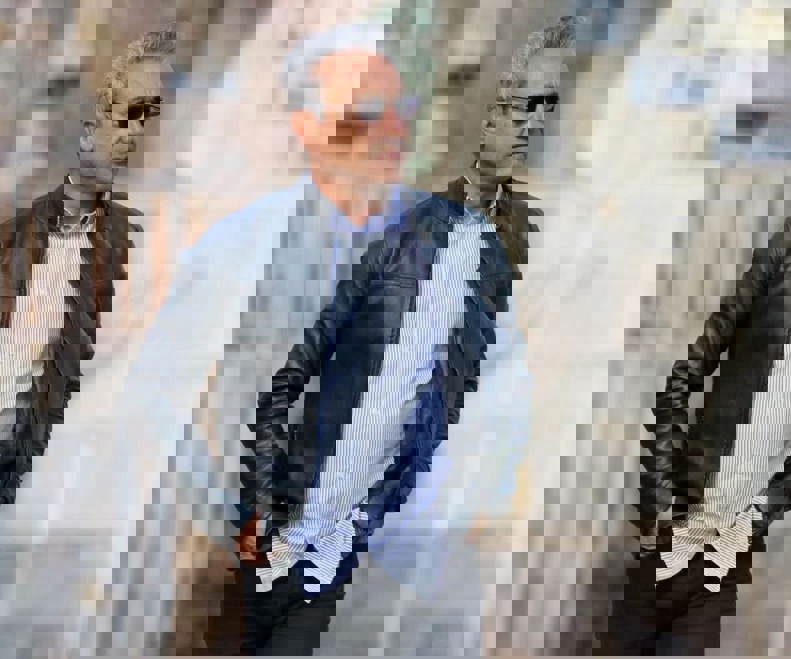 2056567