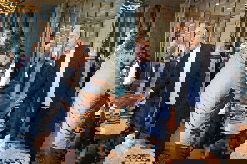 2056834