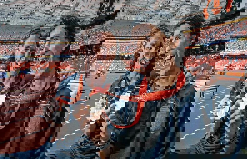 2056812