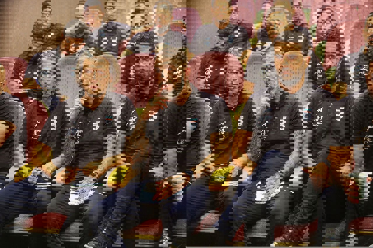 2057018