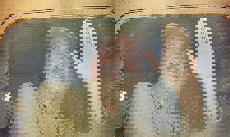 2056946