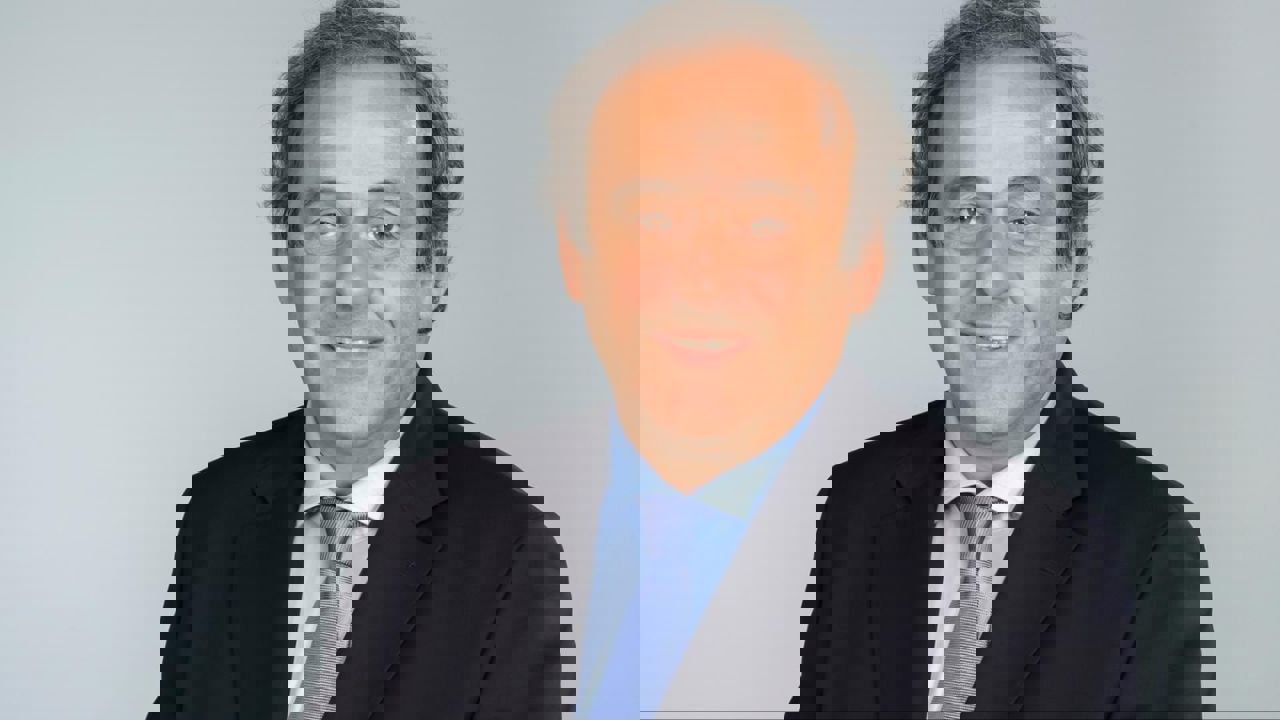 2056972