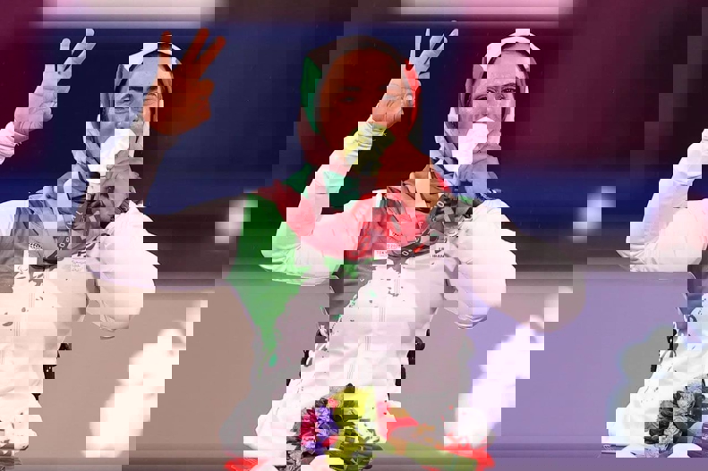 2057248