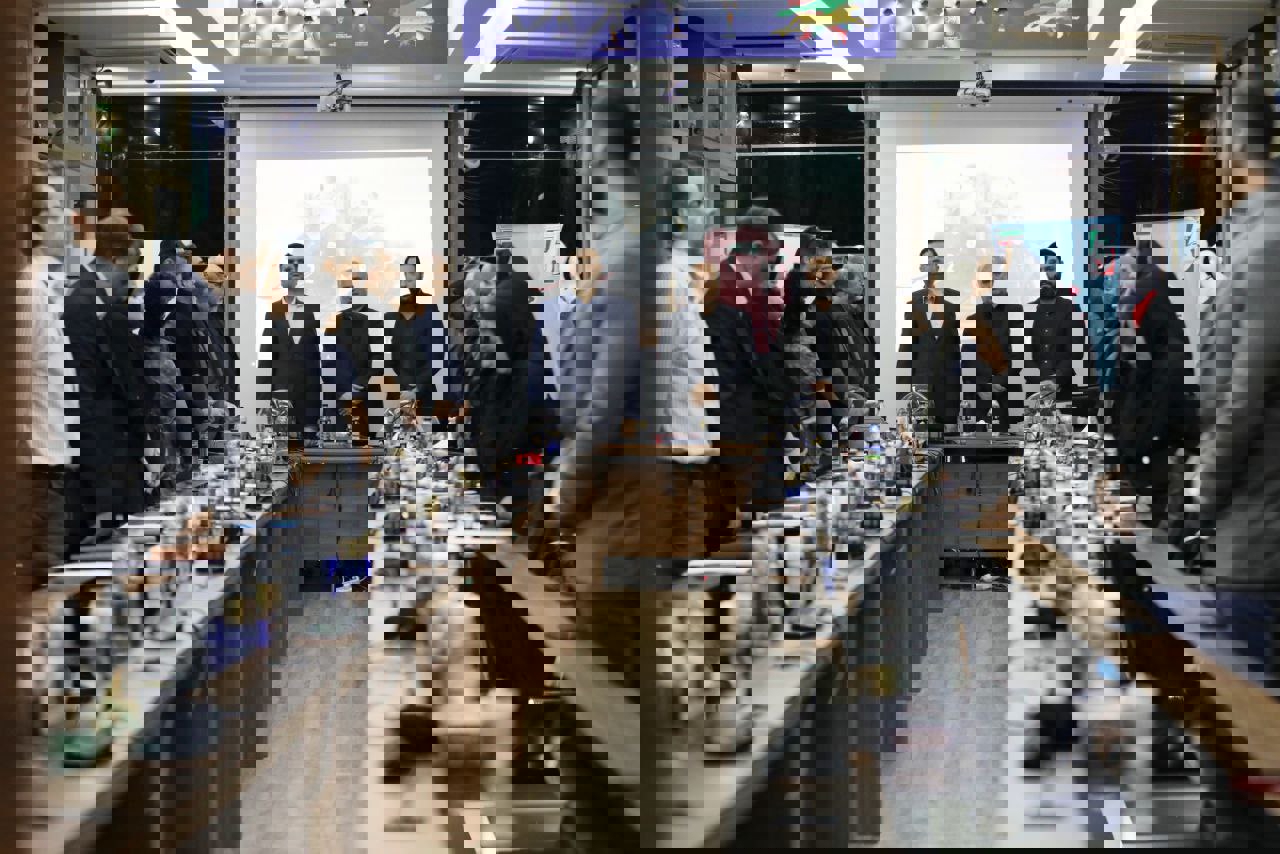 2057317