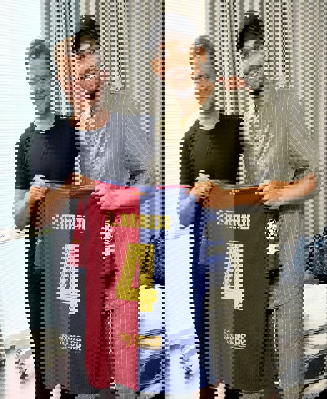 2057326
