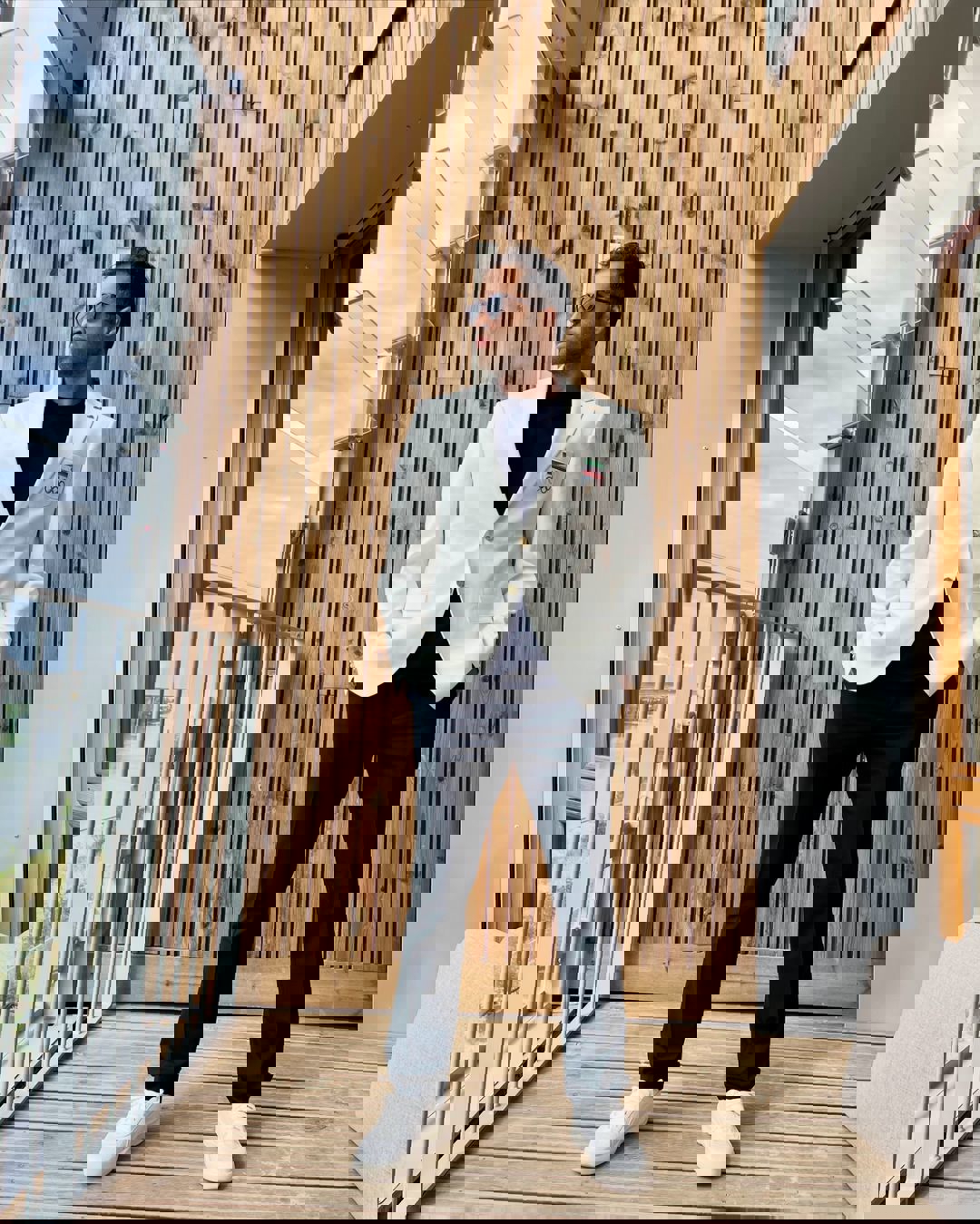 2057409
