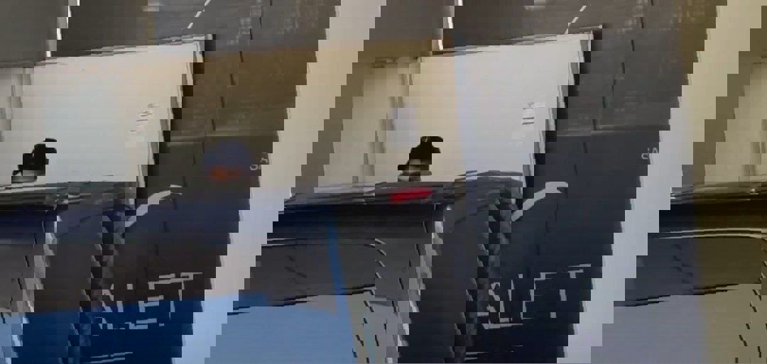 2057325