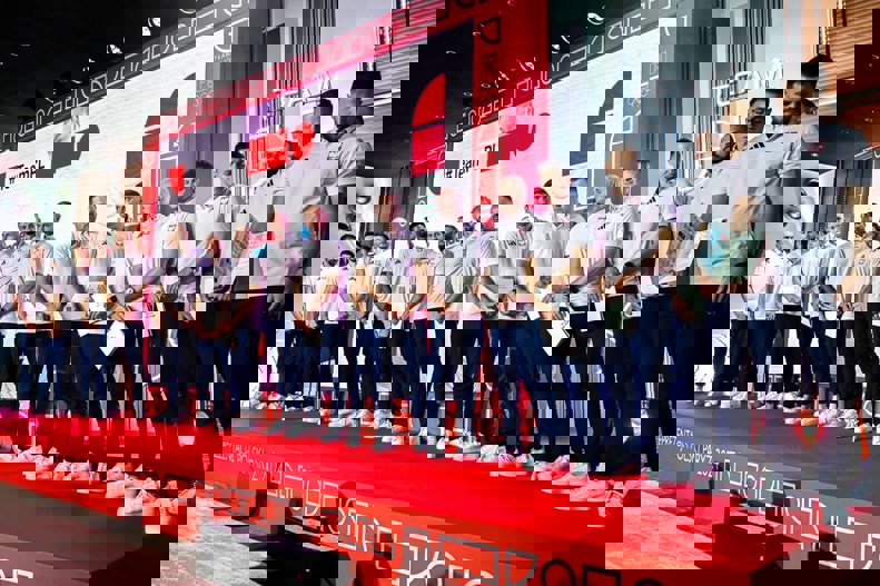 2057342