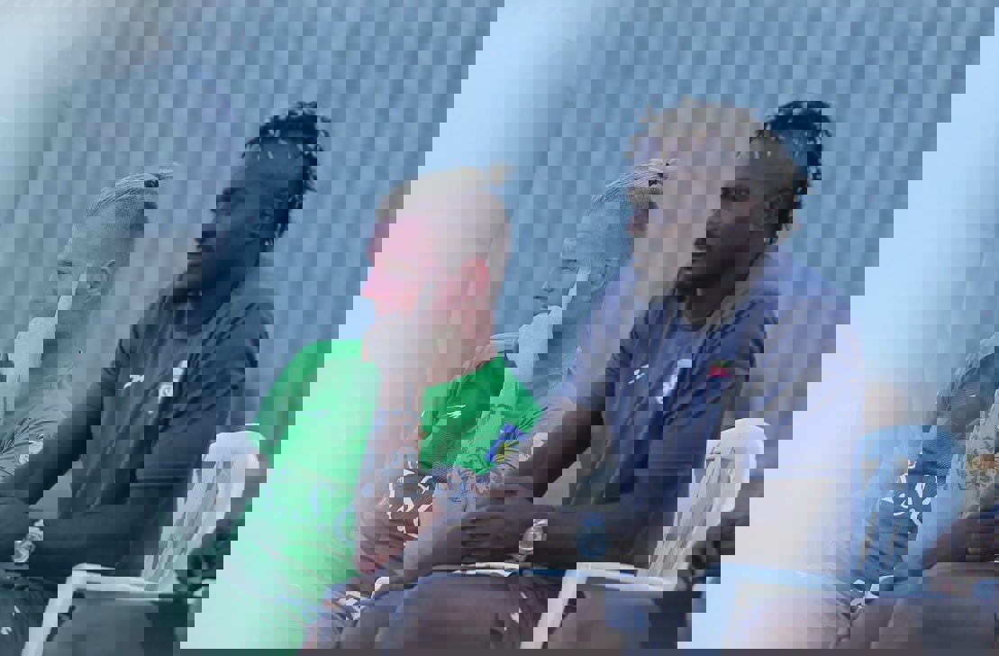 2057961