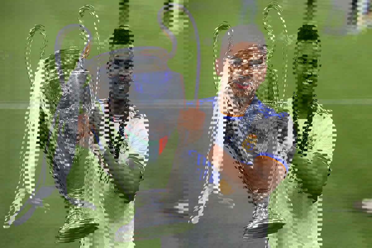 2057613