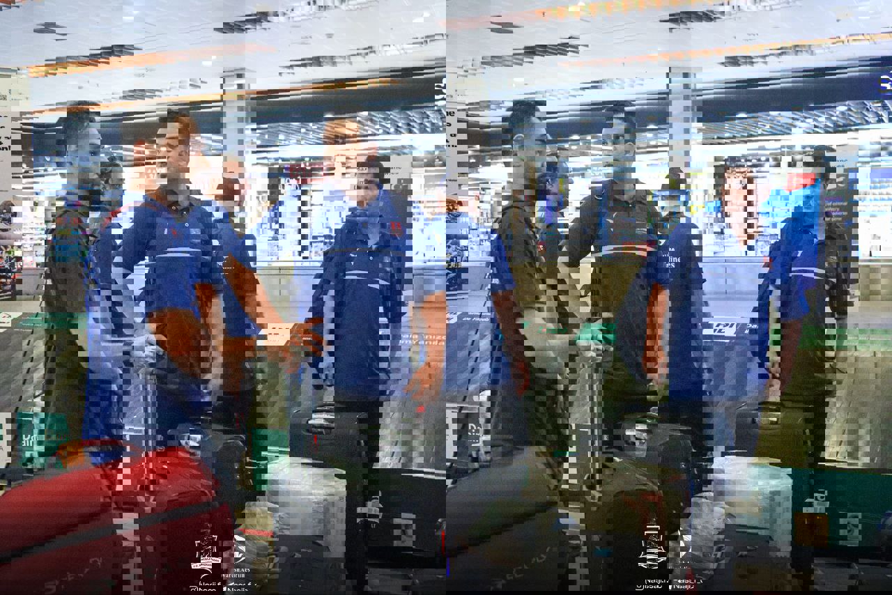 2057648