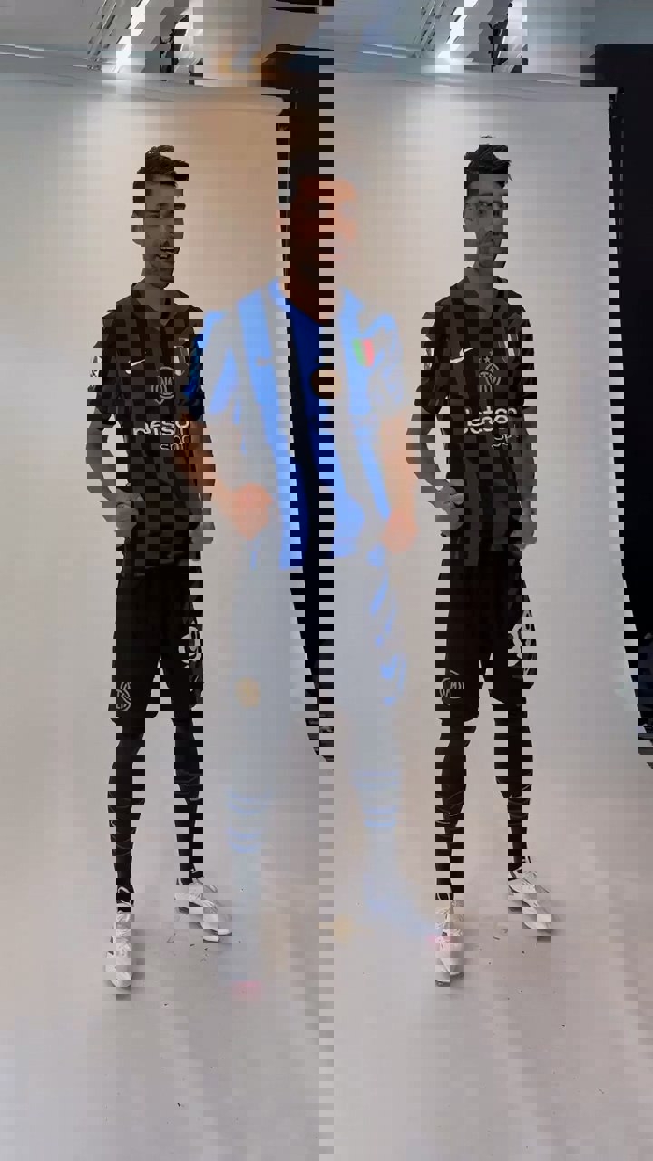 2057663