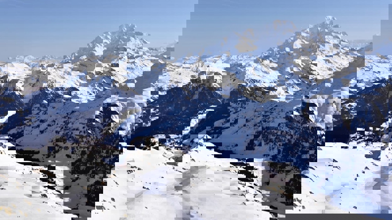 2057790