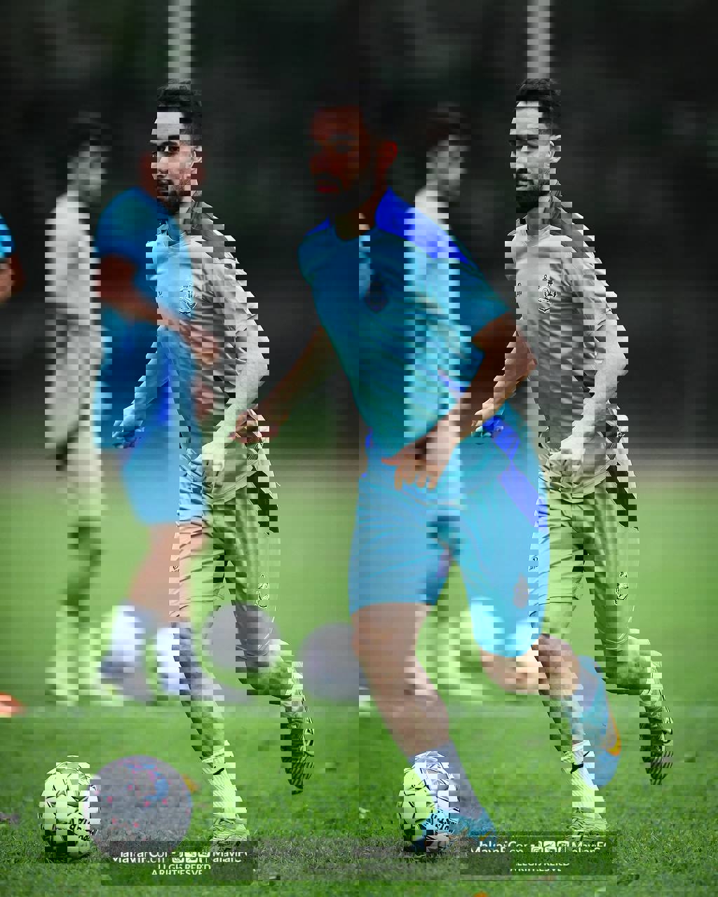 2057805