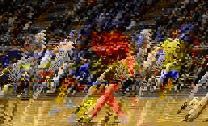 2057874