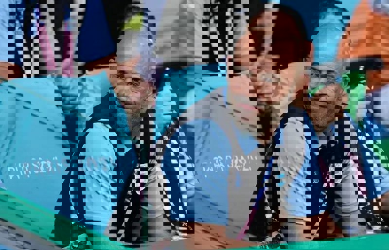 2058173