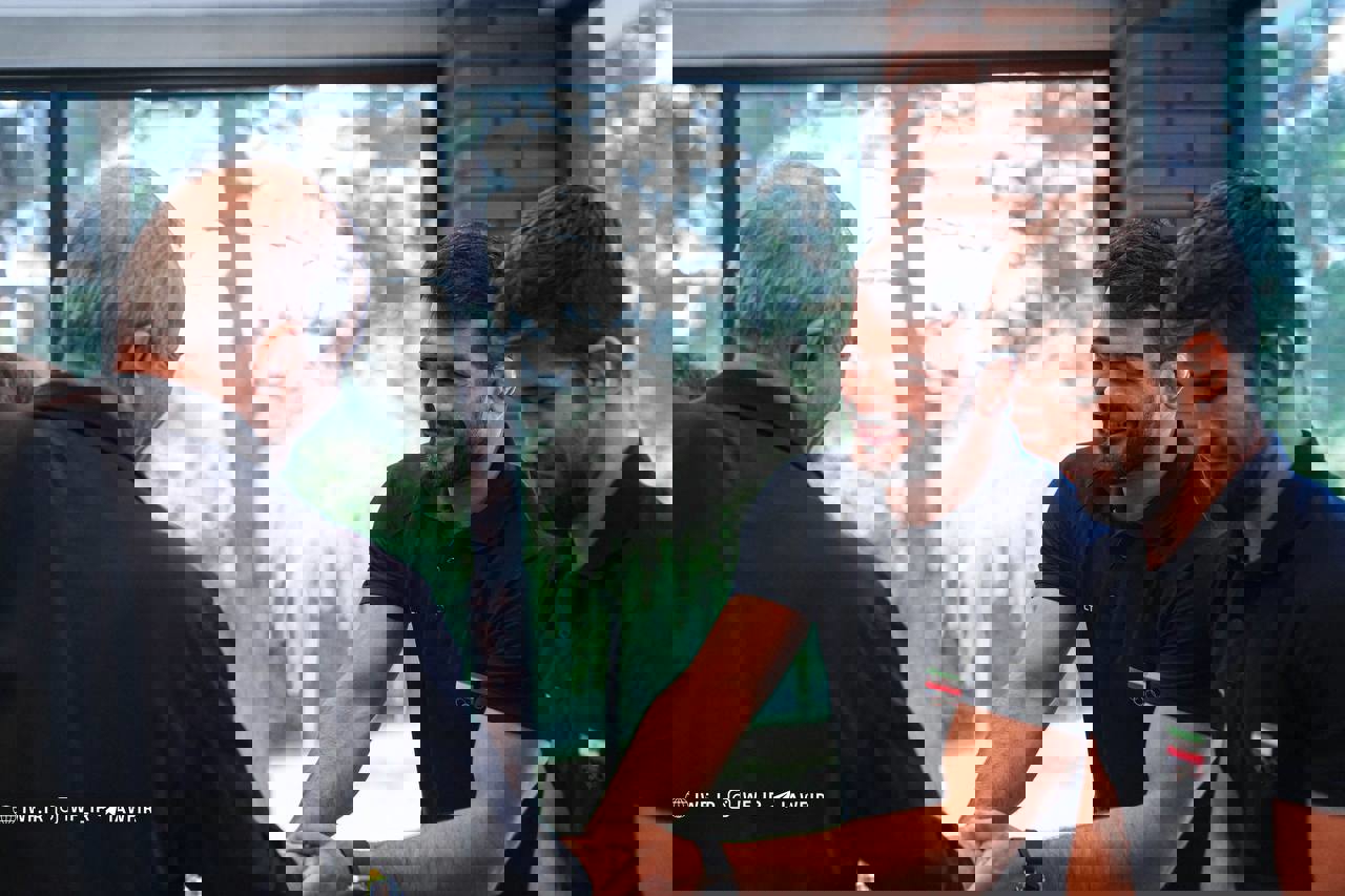 2058228