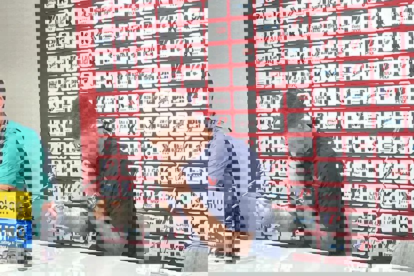 2058198